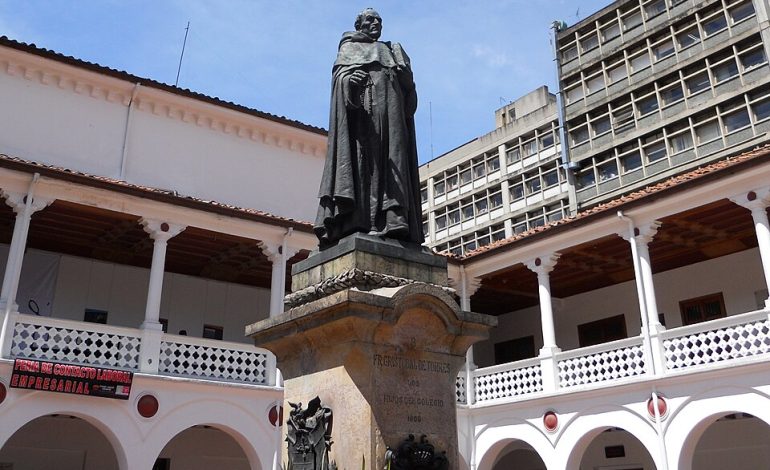  El presidente habla con estudiantes de la Universidad de Rosario – Extra