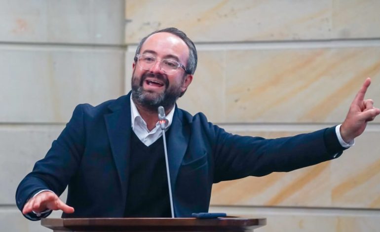  Ciro Ramírez volverá al parlamento después de la libertad de la Corte Suprema