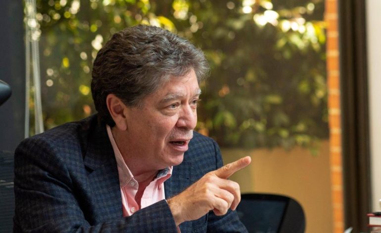 ¿Es una consulta porque eso va? / Columna Maida / Bruce Maca, Presidente Andi

 – Panorama 24