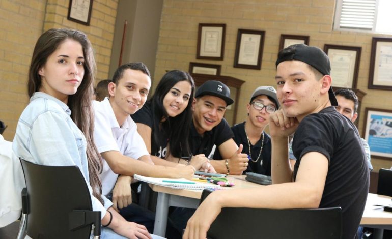  Nuevos beneficios para los estudiantes universitarios del programa de registro cero en Medellín

 – Panorama 24