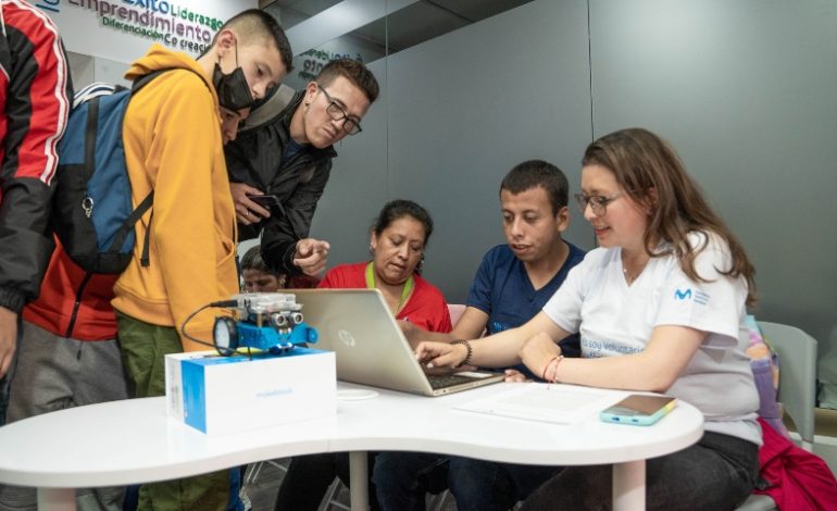  Abren becas de la Escuela de Robótica inclusiva de la Fundación Telefónica Movistar 

 – Panorama 24