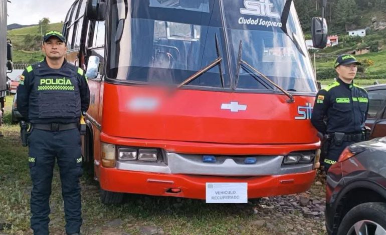  Transporte ilegal en pasto: autobús incautado con identificación adulterada – 

 – Panorama 24