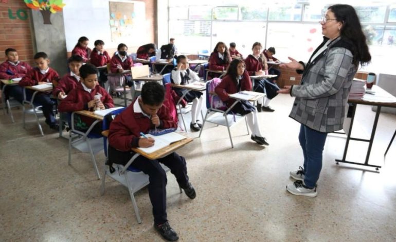  oficial público en el salario para maestros para 2025 – Extra

 – Panorama 24
