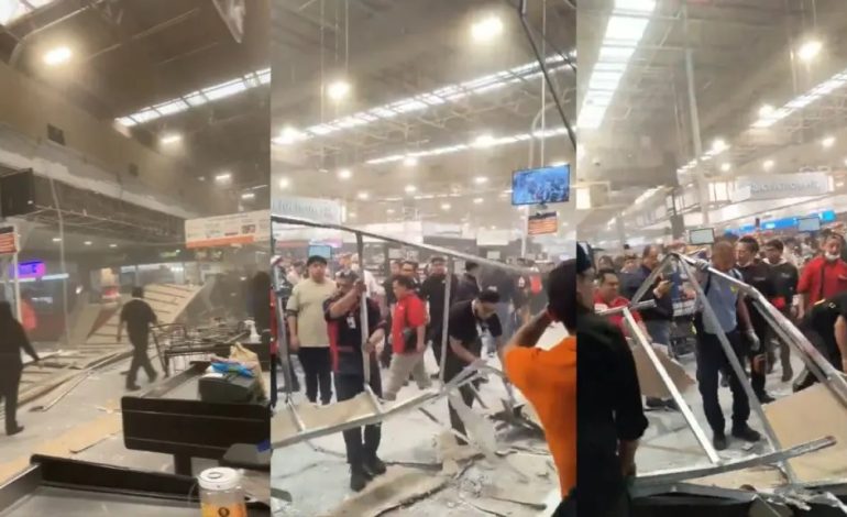  Caer sobre el techo en un supermercado genera caos y deja a varios heridos

 – Panorama 24
