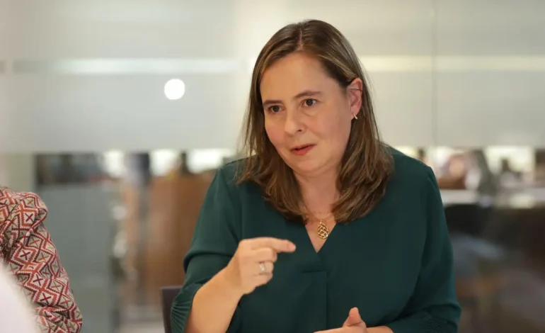  ‘Casi todos los recursos que necesitábamos para mejorar la vivienda’: el ministro Helga Rivas

 – Panorama 24