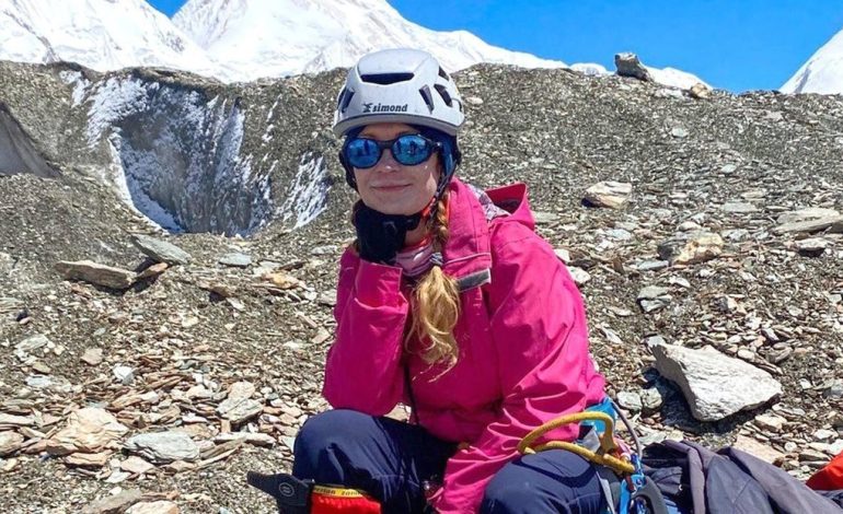  VIDEO: el montañero ruso atrapado en la cima de una cordillera fue dado por muerto

 – Panorama 24