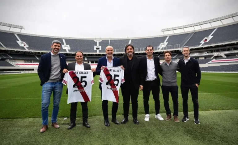  Juan Valdez anunció que sería un nuevo patrocinador oficial de la placa del río en Argentina

 – Panorama 24