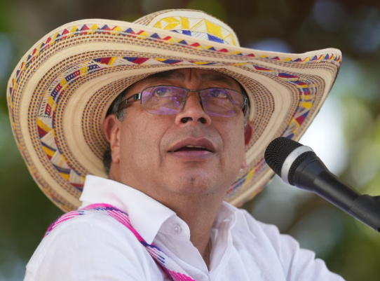  De Valledar condena ataques petro y llamados para declarar el crimen contra la humanidad – 

 – Panorama 24