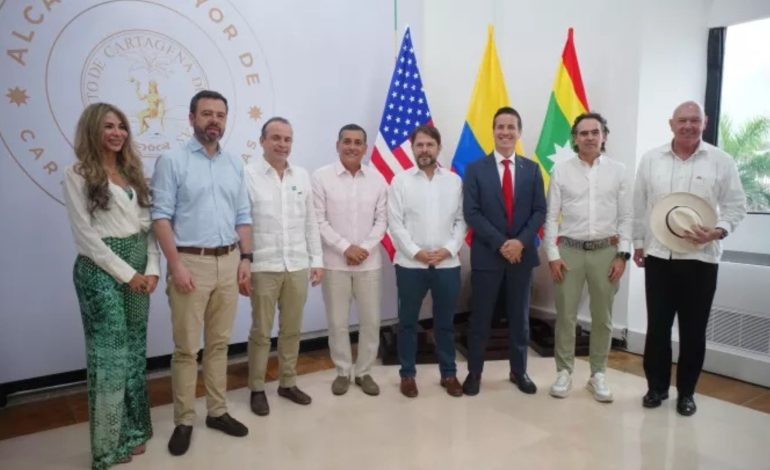  ¿Qué hablaban los alcaldes de Cartagena, Bogotá, Medellín, Cali y Barranquilla sobre John McNamara, ‘Bernie’ Moreno y Rubén Gallego?

 – Panorama 24