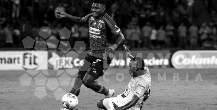  El fan se va contra RESTREPO y los jugadores

 – Panorama 24