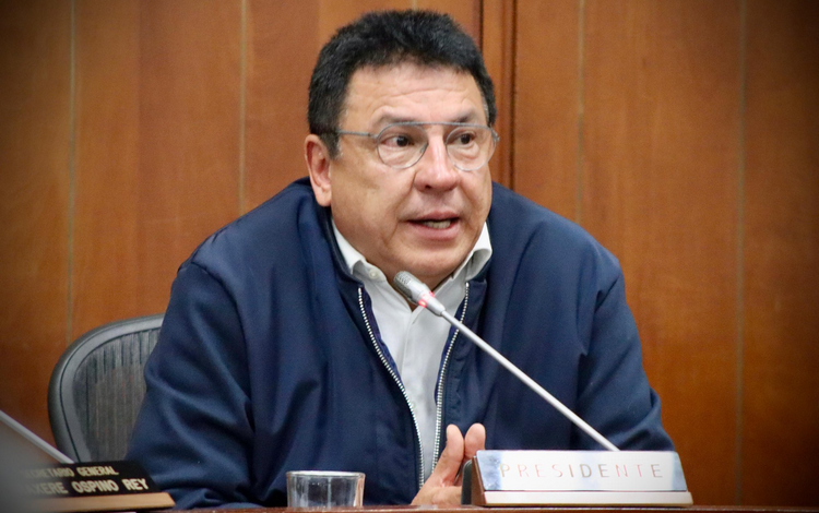  «El parlamento no es una nota del gobierno o el empleado del presidente»: los miembros del Senado Miguel Ángel Pinto Planto se enfrenta a Petro – Extra

 – Panorama 24