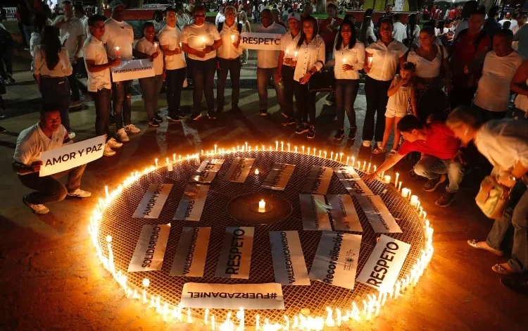 Movimiento para la unidad: las voces políticas lloran el asesinato de Miguel Uribe – Extra

 – Panorama 24