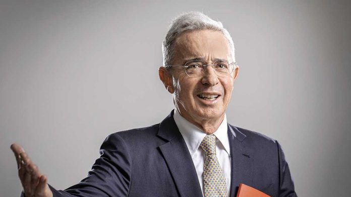  Se esperaba una penalización contra Álvaro Uribe Vélez – 

 – Panorama 24