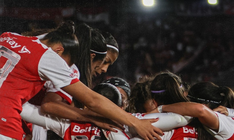  Santa Fe rugió y venció a Cali en la final de la liga femenina

 – Panorama 24