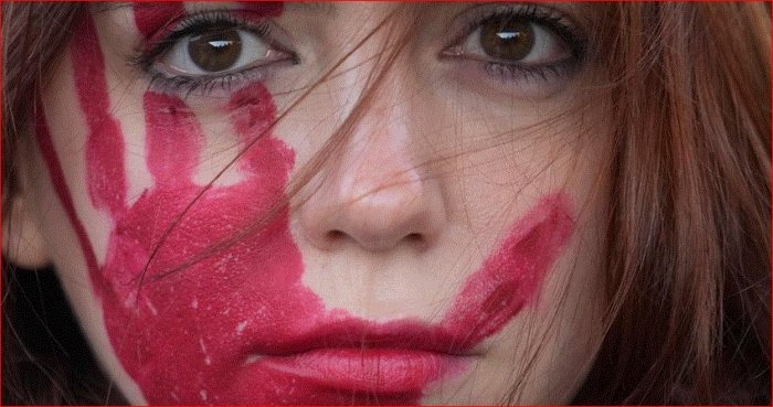  El 16% de los ataques en política involucraron a mujeres

 – Panorama 24