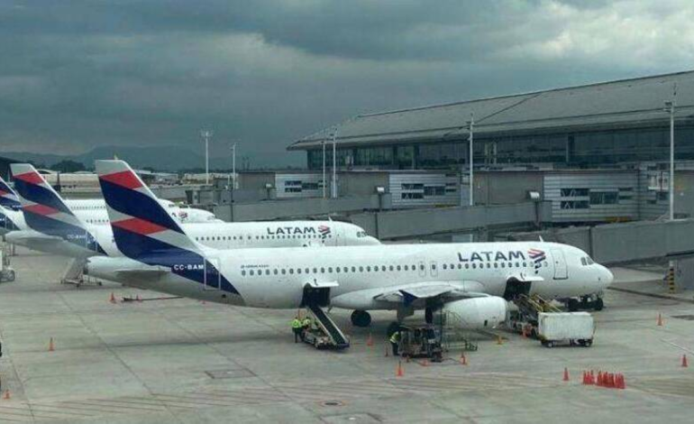  Latam Airlines Colombia anunció que cancelará solo un vuelo de regreso debido al software de Airbus

 – Panorama 24