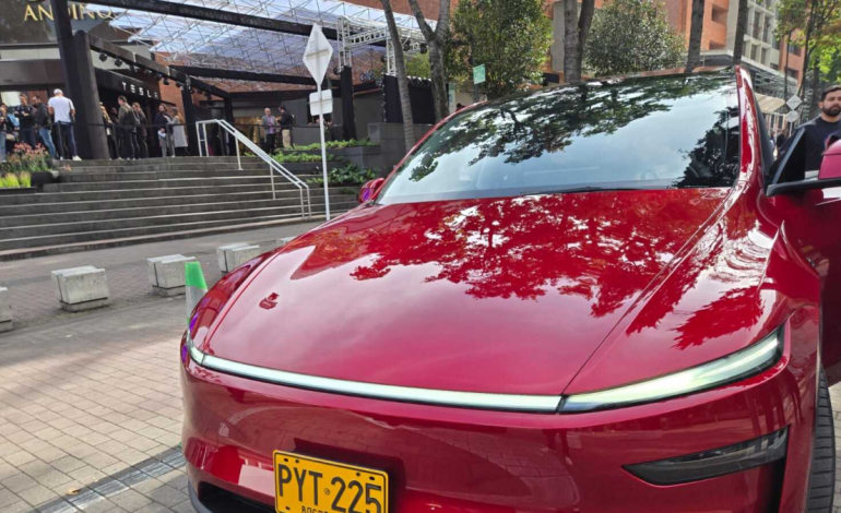  Tesla llega oficialmente a Colombia con autos valorados en 109 millones de pesos

 – Panorama 24