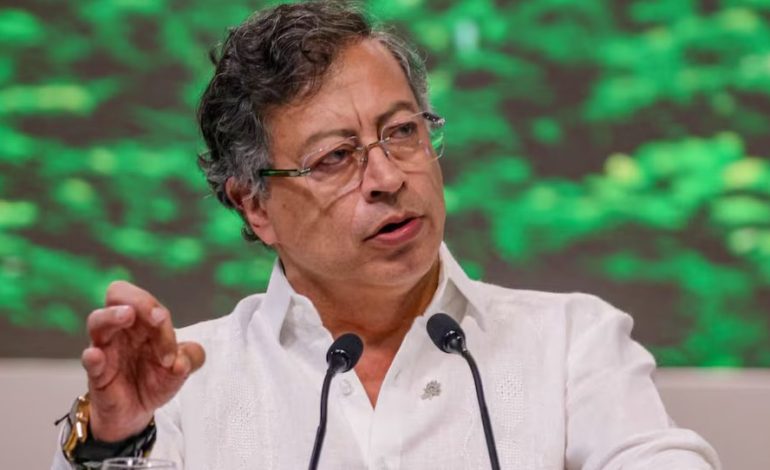  UIAF expone movimientos bancarios de Gustavo Petro – 

 – Panorama 24