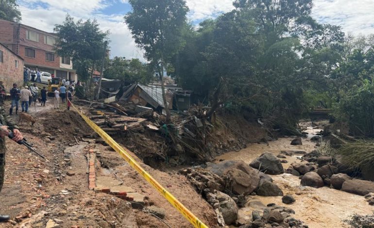  Emergencia por lluvias en Silvania (Cundinamarca)

 – Panorama 24