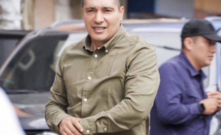  MEMES Y CRÍTICAS A LA ORGANIZACIÓN DEL CAUCA – 

 – Panorama 24