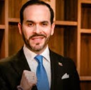  Gran evento en Movistar Arena: De la Espriella condena la corrupción y anuncia candidatura presidencial – 

 – Panorama 24