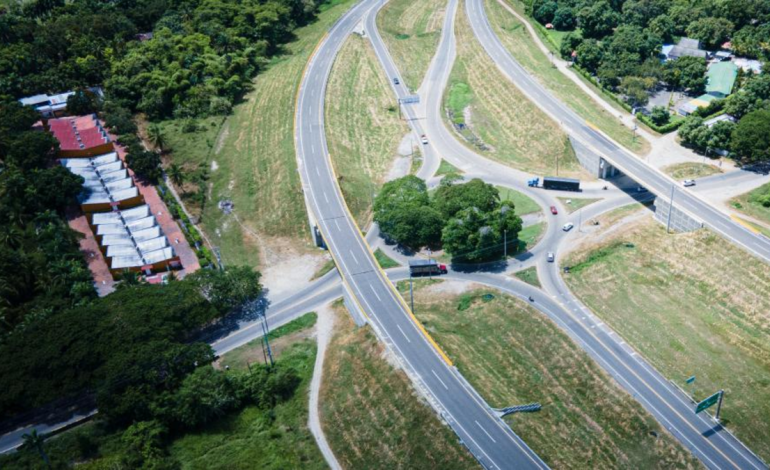  La economía de Colombia crecería entre 2 y 3,2% el próximo año, pero con la inflación y el déficit fiscal aún elevados; Hay grandes desafíos en la inversión.

 – Panorama 24