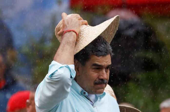  Entre sanciones y tensiones militares: cómo la política estadounidense afecta a Venezuela y el mercado global – 

 – Panorama 24