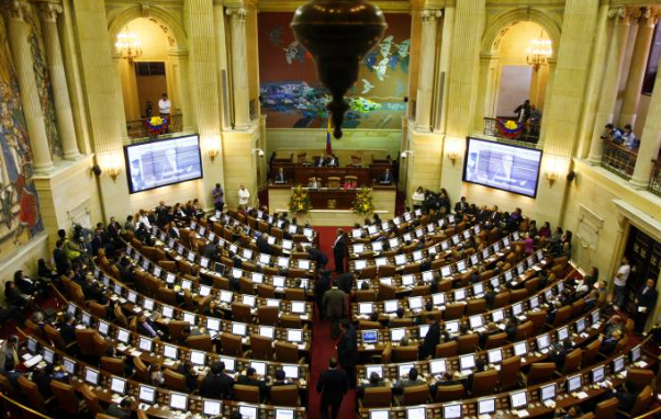  Importante debate en el parlamento: el directorio de Petro debe justificar medidas especiales – 

 – Panorama 24