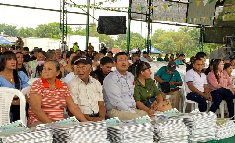  Gobierno entrega 535 títulos de propiedad en Sabana de Torres

 – Panorama 24
