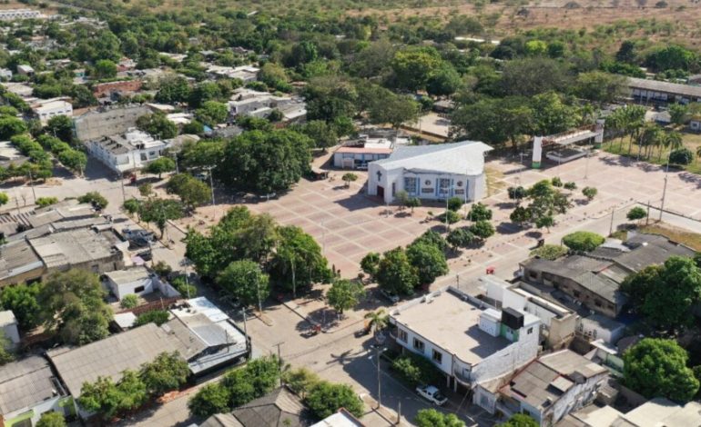  En Navidad, Bosconia se tiñe de azul para atraer turismo y reforzar la seguridad

 – Panorama 24