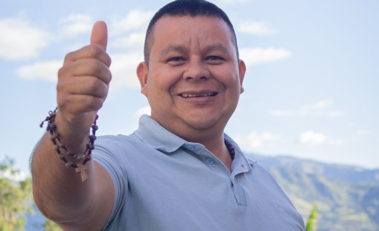  ENCENDER EL ESPÍRITU NAVIDEÑO – 

 – Panorama 24