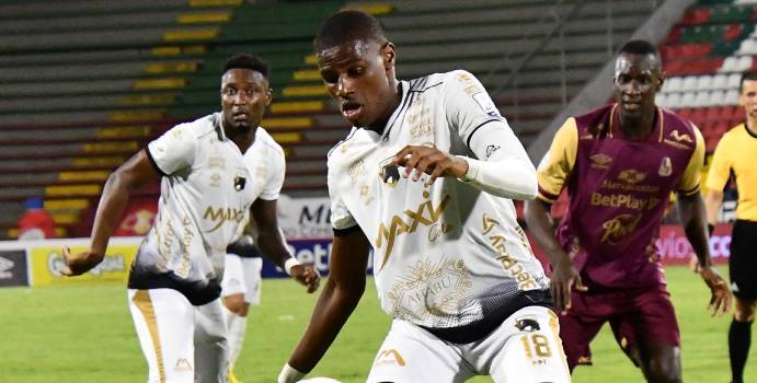  ¿Podría caer Julián Angulo ante Millonarios?

 – Panorama 24