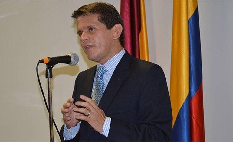  SIN SEGURIDAD POR VENDAJE POLÍTICO – ADEMÁS

 – Panorama 24