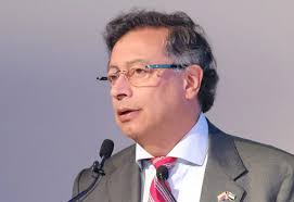  Petro cuestiona fallo judicial y culpa a los subsidios al petróleo del creciente déficit fiscal – 

 – Panorama 24