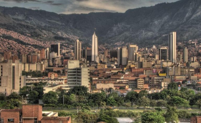  2026, un año crucial para la democracia y la salud que definirá la estabilidad económica e institucional de Colombia

 – Panorama 24