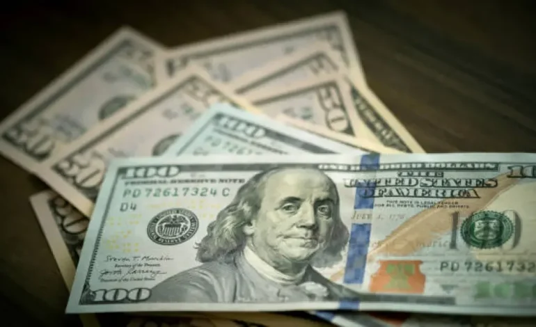  Con el dólar en caída libre, el mercado empieza a mirar niveles entre 3.400 y 3.500 pesos: estas son las razones

 – Panorama 24