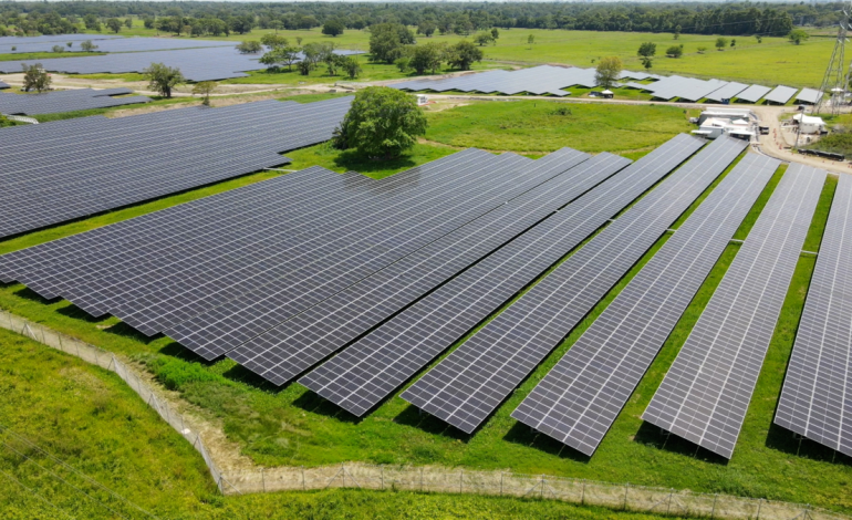  Ecopetrol y Frontera Energy construirán parque solar de 50 MW para abastecer de energía a campos petroleros del Meta

 – Panorama 24