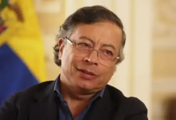  Relaciones Colombia-Estados Unidos. EE.UU.: Petro advierte de posible ofensiva y pide conversaciones para evitar conflictos – MÁS

 – Panorama 24