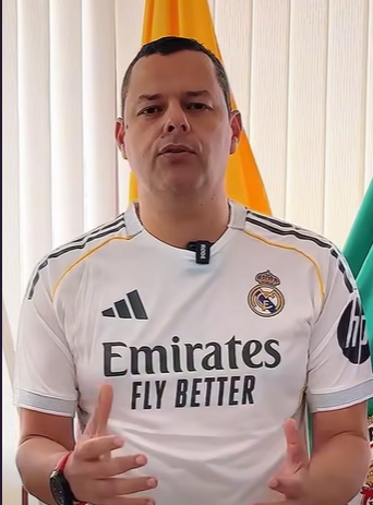  Altos Líderes Comunitarios – AUMENTO

 – Panorama 24