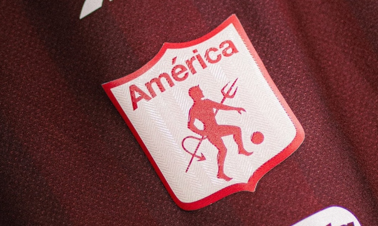  Centralazo quiere jugar en América, pero tiene un problema

 – Panorama 24