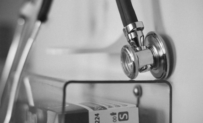  Condenan a médico en Barrancabermeja por malas prácticas en cirugía estética

 – Panorama 24