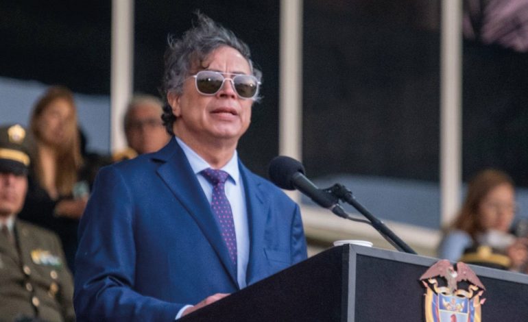  Gustavo Petro reacciona a las advertencias de Trump: “por la Patria volveré a tomar las armas”

 – Panorama 24