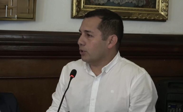  PERSONALIDAD ANTE LOS OJOS POLÍTICOS – 

 – Panorama 24