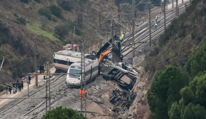  Maquinistas españoles convocan una huelga tras dos accidentes de tren y piden garantías

 – Panorama 24