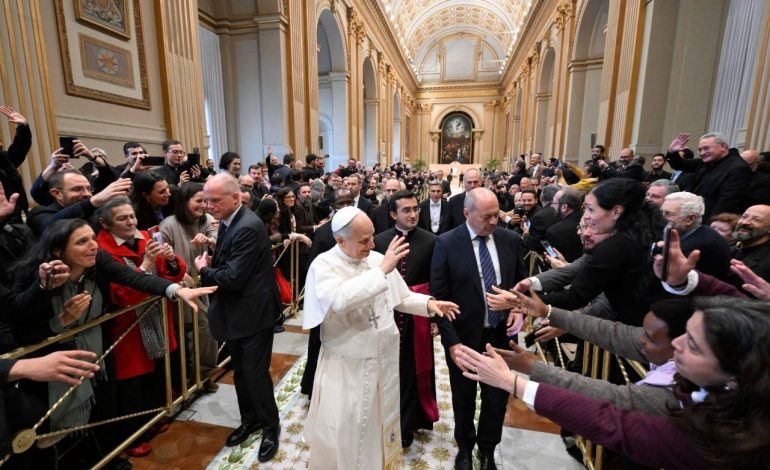  Papa llama a unidad y diálogo en encuentro con el Camino Neocatecumenal

 – Panorama 24