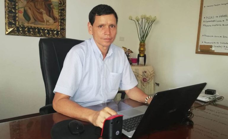  Los adolescentes toman asiento.

 – Panorama 24