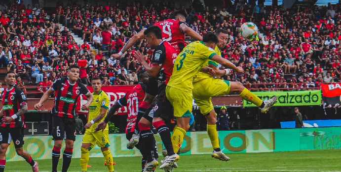  Un muerto y cinco heridos en enfrentamientos entre bares en Colombia

 – Panorama 24