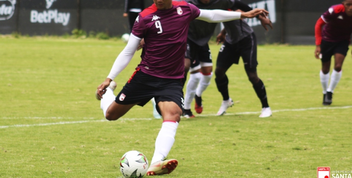  Santa Fe explicó la continuidad de un jugador con mal desempeño

 – Panorama 24