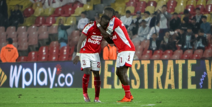  La ‘Shirra’ Mosquera de héroe a villano en la eliminatoria santafesina

 – Panorama 24