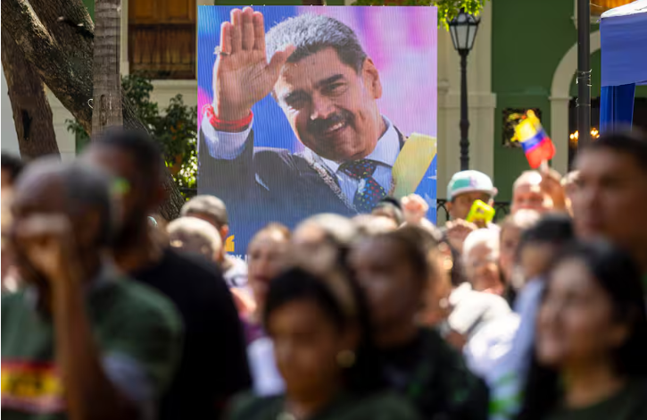  Rusia revela que Venezuela sí tiene defensas antiaéreas, pero no supo utilizarlas contra Estados Unidos.

 – Panorama 24